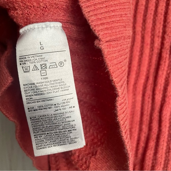 Old Navy Open-Stitch Sweater - Picture 7 of 7